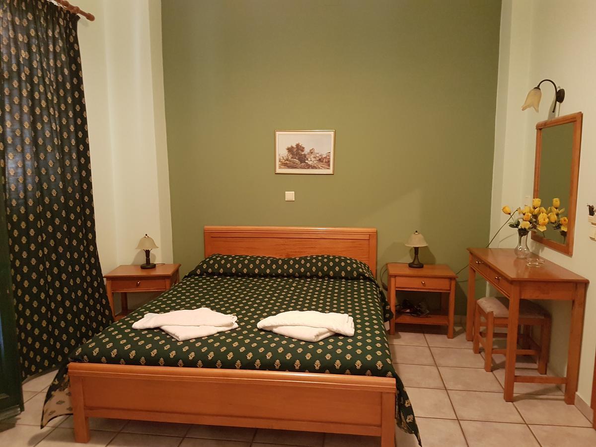 Zannikos Rooms Ermoupoli Eksteriør billede