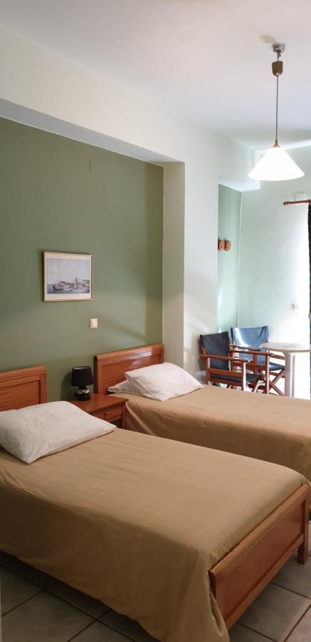 Zannikos Rooms Ermoupoli Eksteriør billede